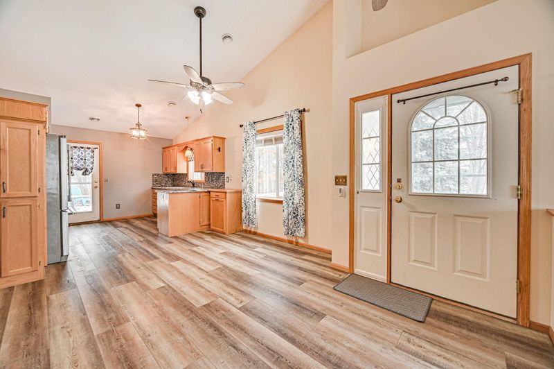 905 Rush Landing Ct, Rush City, MN 55069