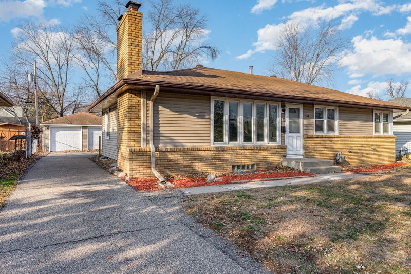 7338 Oakland Ave S, Richfield, MN 55423