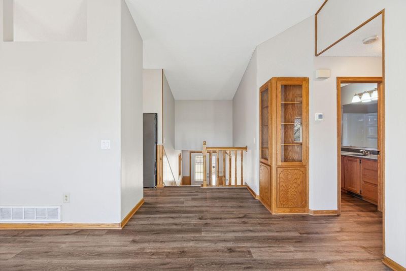 6198 62nd St NE, Albertville, MN 55301