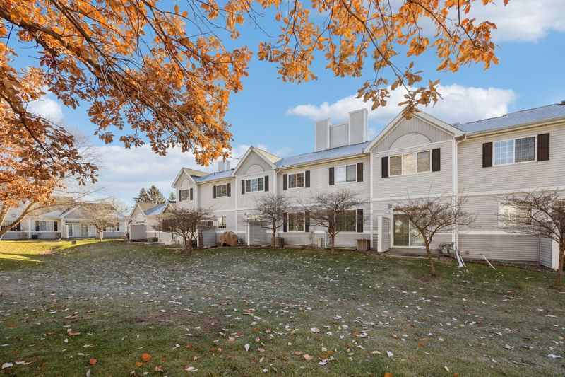 2074 Mainstreet, Hopkins, MN 55343
