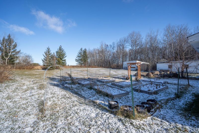 5867 Maple Grove Rd, Hermantown, MN 55810