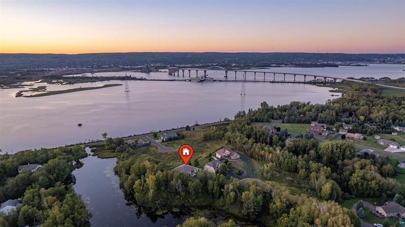 4115 Overlook Ln, Superior, WI 54880
