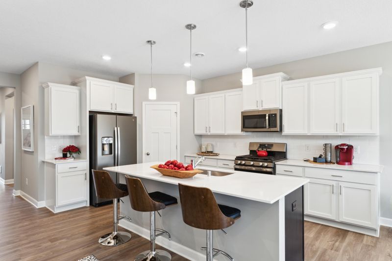 12321 Hazel Ln, Rogers, MN 55374