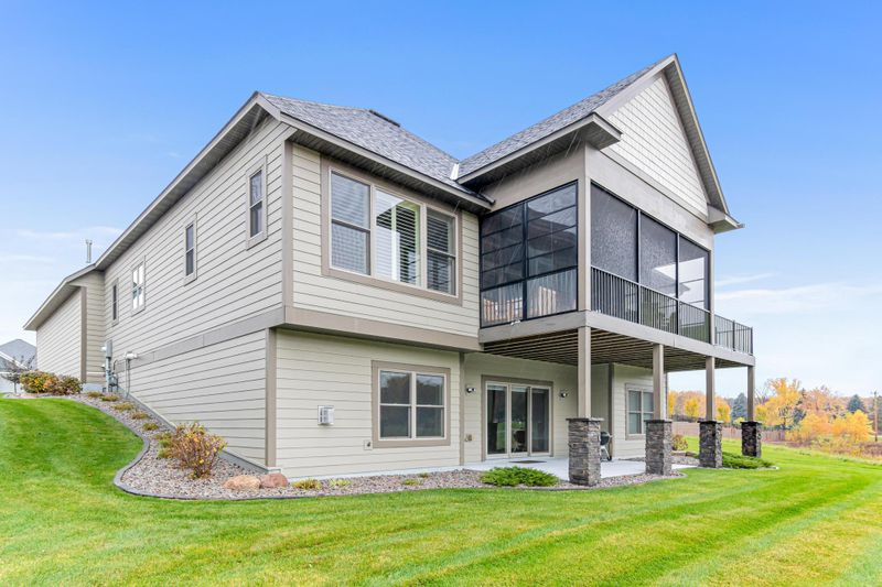 1953 Annika Dr N, Lake Elmo, MN 55042