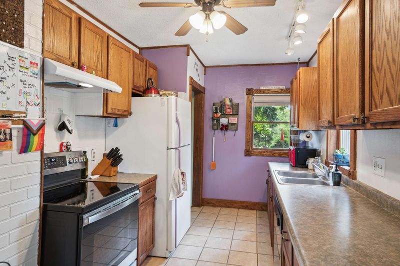 50 W 4th St, Rush City, MN 55069