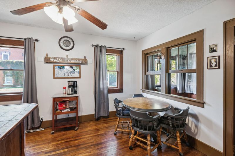 50 W 4th St, Rush City, MN 55069
