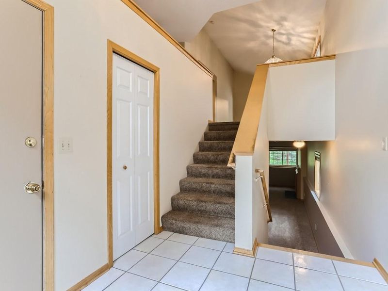 3822 Linden Ave, White Bear Lake, MN 55110