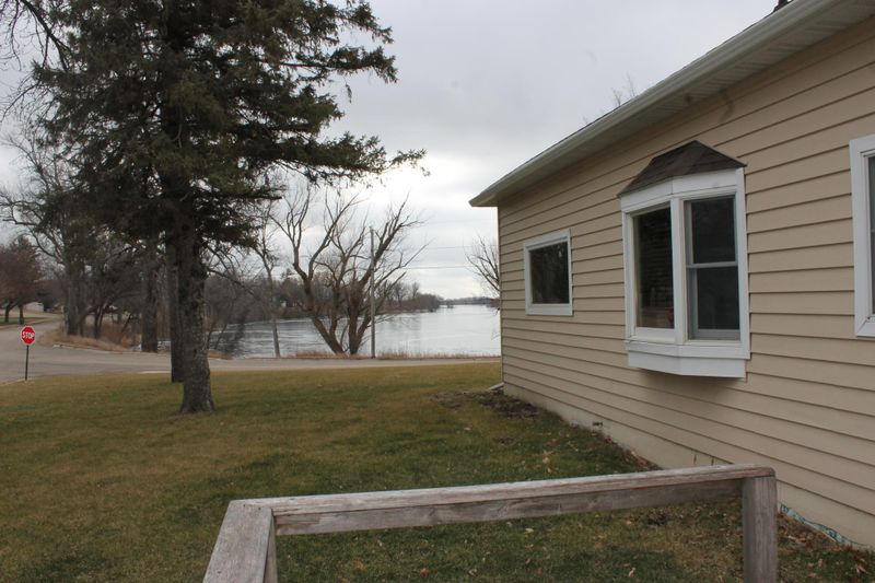 307 Mill Ave, Fulda, MN 56131