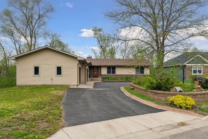 710 Cannon Ct, Cannon Falls, MN 55009