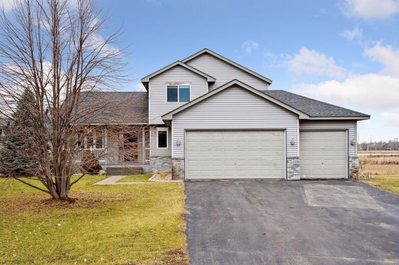 22761 Claire Ct, Rogers, MN 55374