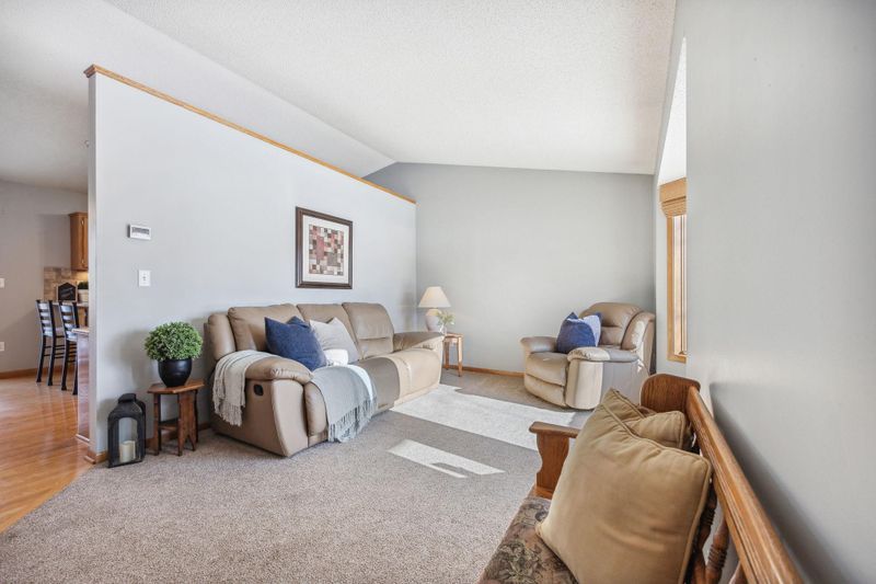 635 5th Ave E, Shakopee, MN 55379