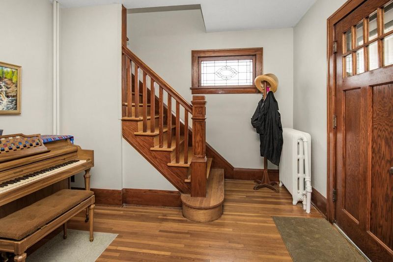 1448 Lafond Ave, Saint Paul, MN 55104