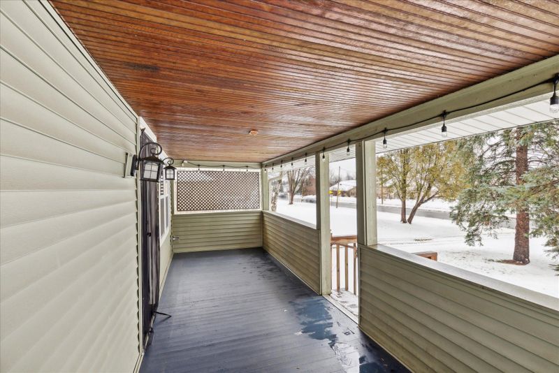 2959 Centerville Rd, Little Canada, MN 55117