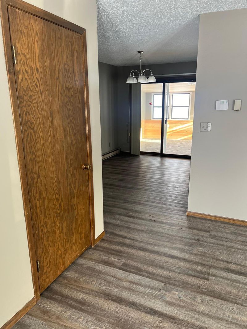 1813 Robin Hood Dr, Thief River Falls, MN 56701