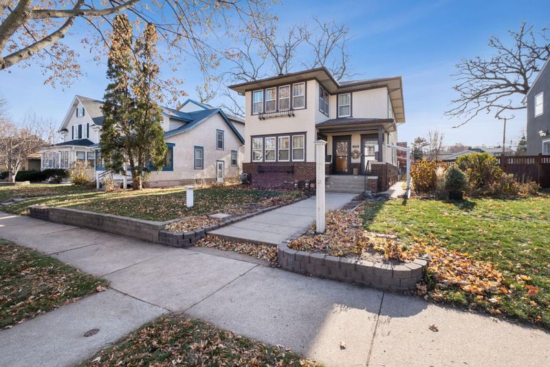 1294 Lincoln Ave, Saint Paul, MN 55105