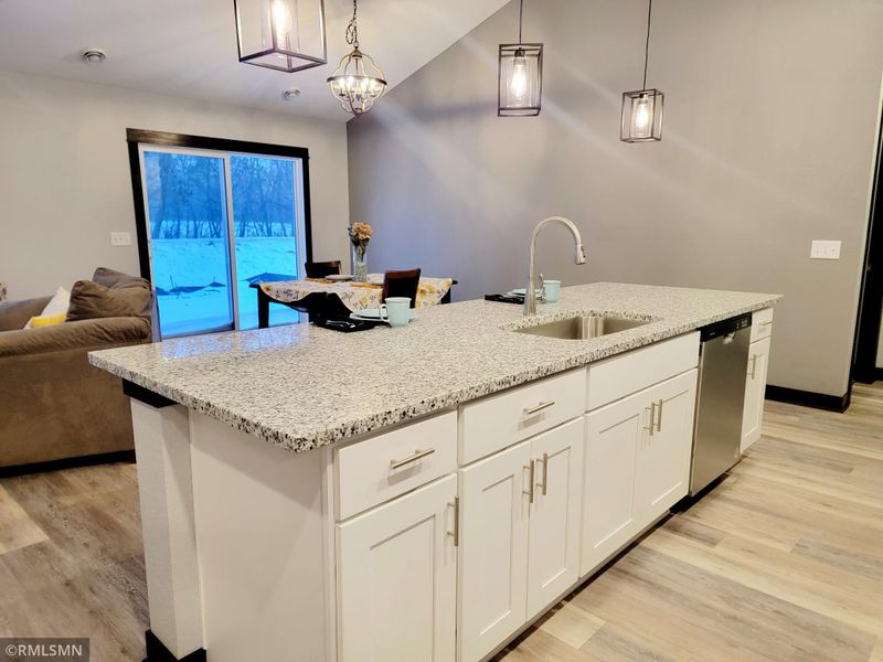 512 14 St NW, Waseca, MN 56093
