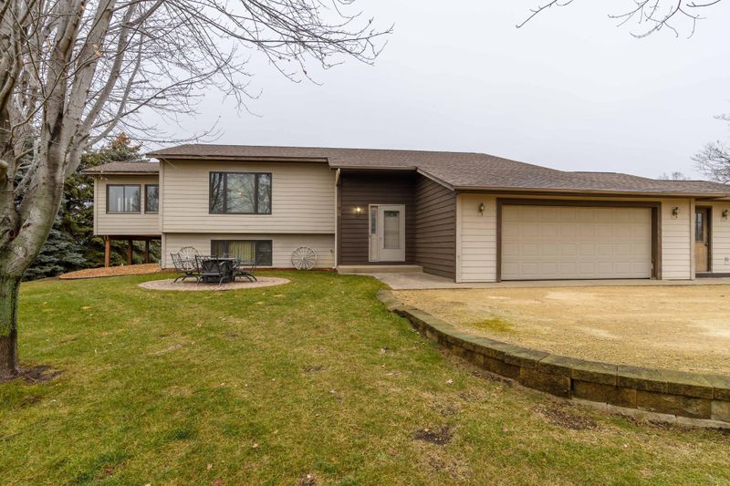 20825 Dubarry Trl, Farmington, MN 55024