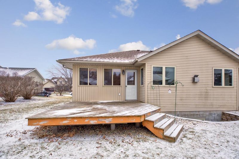 409 Coventry Rd, Le Sueur, MN 56058