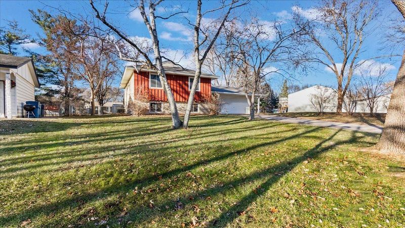 2109 103rd Ave NW, Coon Rapids, MN 55433