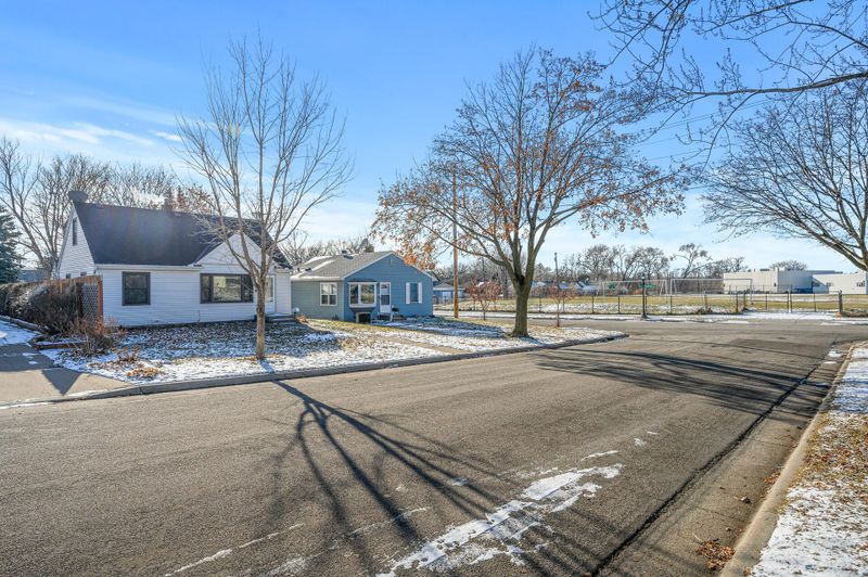 1544 Beech St, Saint Paul, MN 55106