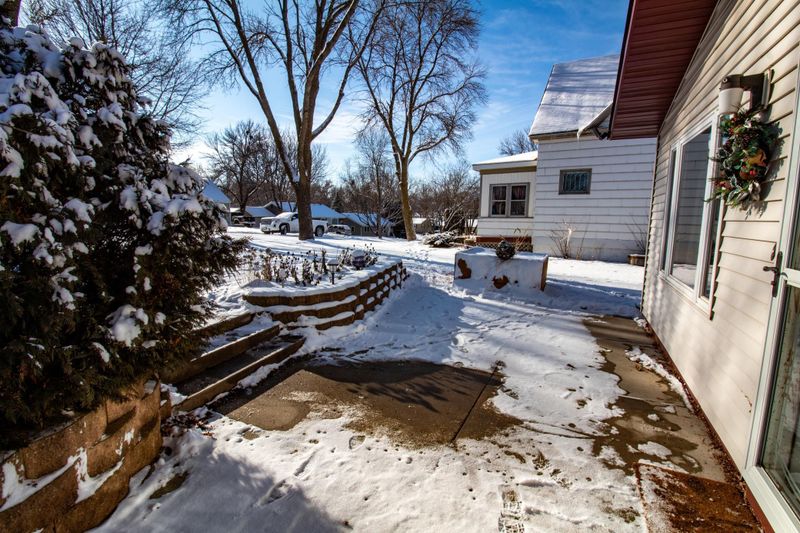 423 E Gustavus Ave, Fergus Falls, MN 56537