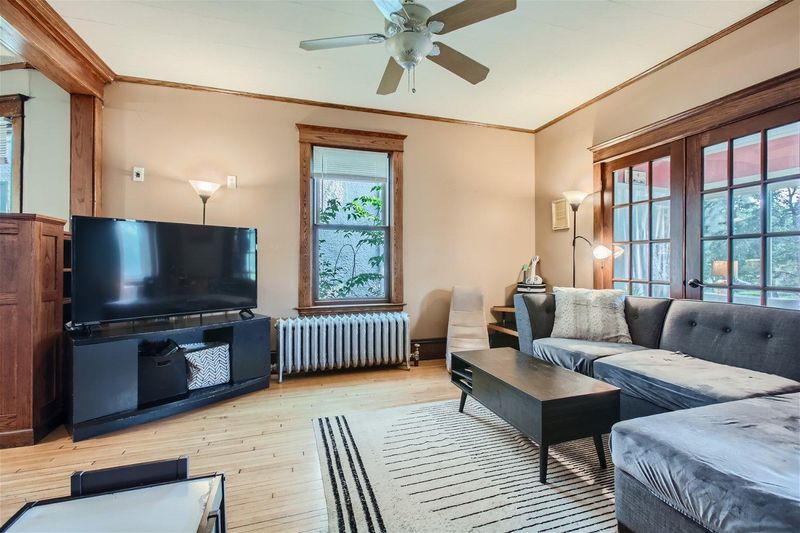 1026 Irving Ave N, Minneapolis, MN 55411