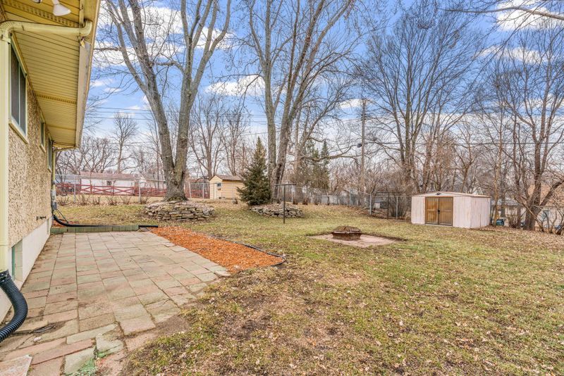 1107 Cumberland St, Saint Paul, MN 55117