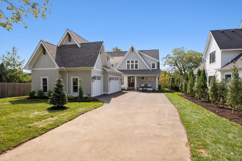 126 Benton Ave, Wayzata, MN 55391