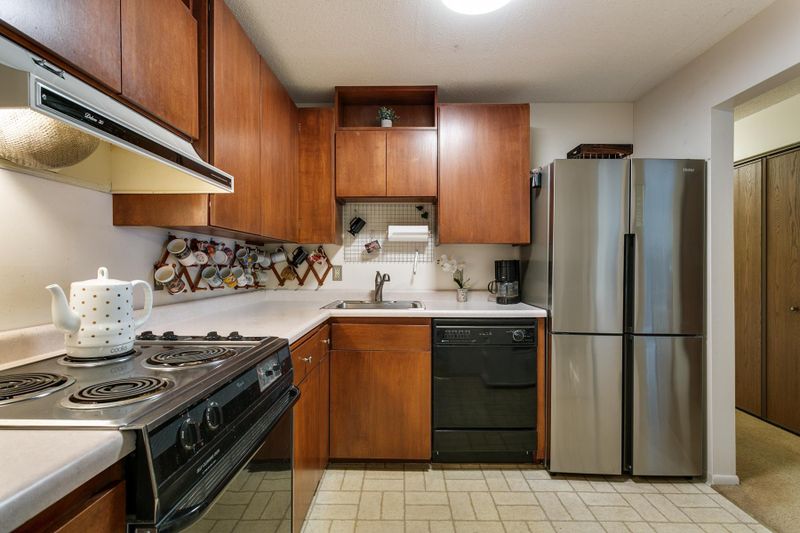 1887 Silver Bell Rd #119, Eagan, MN 55122