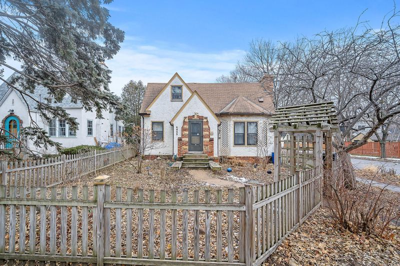 4855 5th Ave S, Minneapolis, MN 55419
