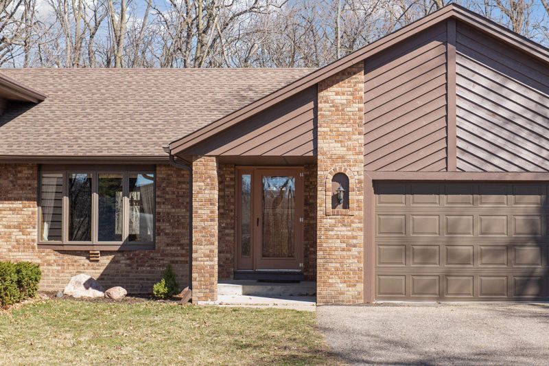 8570 195th St E, Prior Lake, MN 55372