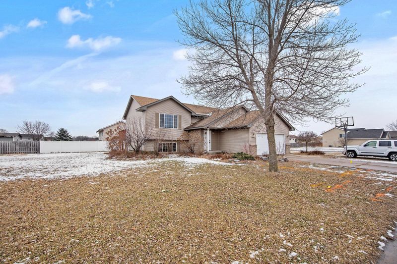 37815 Gerald Ave, North Branch, MN 55056