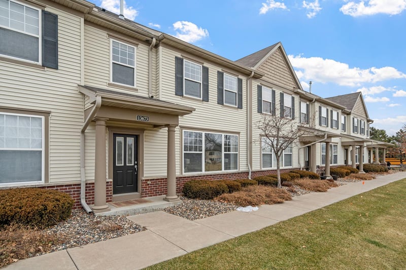 13673 Brick Pa, Lakeville, MN 55068
