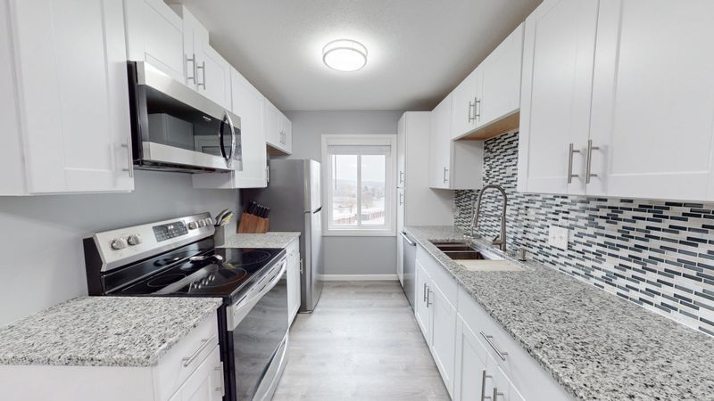 366 NW Elton Hills Dr NW #32, Rochester, MN 55901