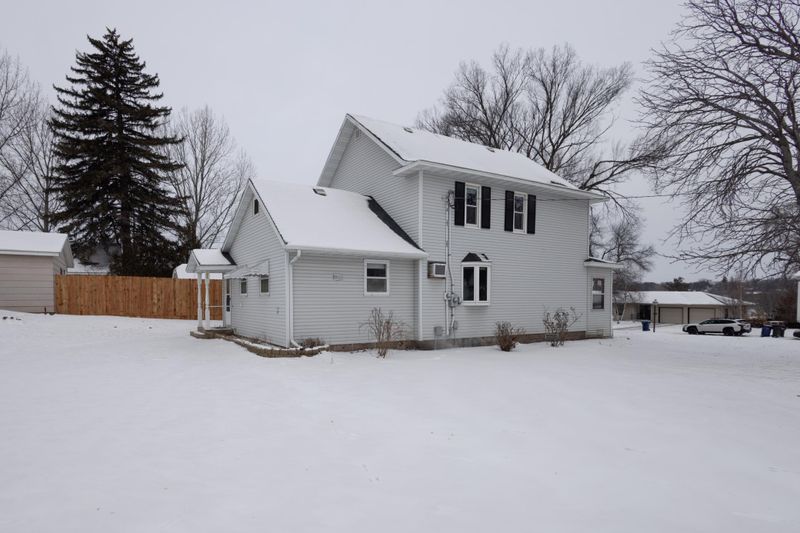 515 W Vernon Ave, Fergus Falls, MN 56537