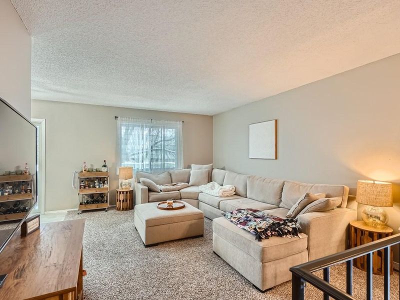 5326 Beachside Dr, Minnetonka, MN 55343