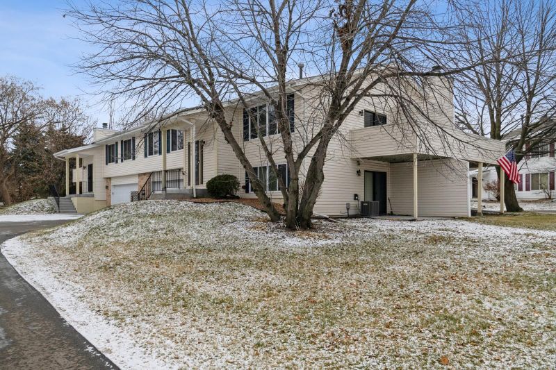3800 Willow Way, Eagan, MN 55122