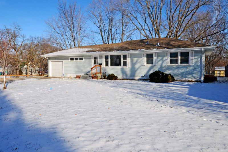 6288 Sunrise Ter, Brooklyn Park, MN 55428