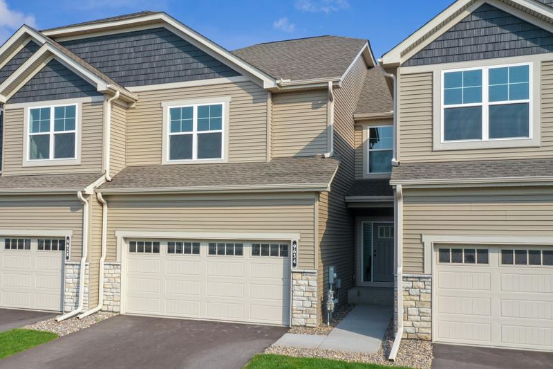 9634 65th St S, Cottage Grove, MN 55016