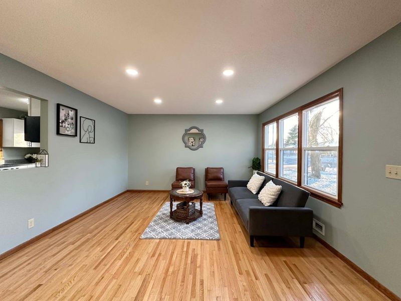 11401 Heather St NW, Coon Rapids, MN 55433