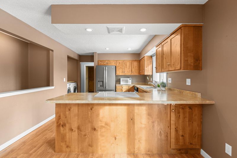 1048 Borgert Ave, Saint Cloud, MN 56303