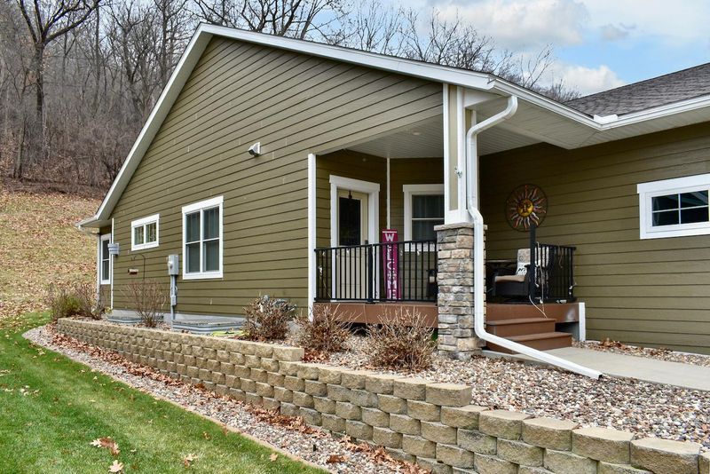 408 Valley Oaks Dr, Winona, MN 55987