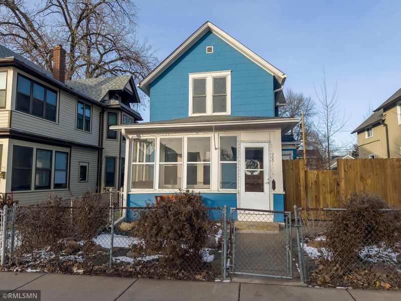 705 Lafond Ave, Saint Paul, MN 55104
