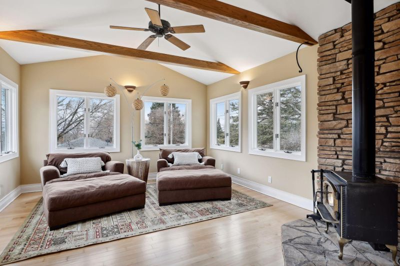 265 Minnesota Ave, Roseville, MN 55113