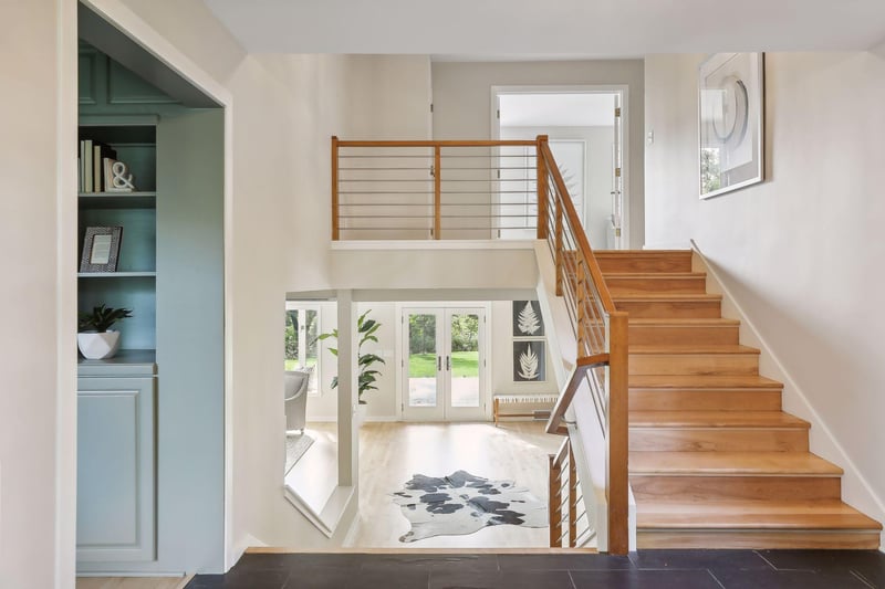 4450 Tyrol Crest, Golden Valley, MN 55416