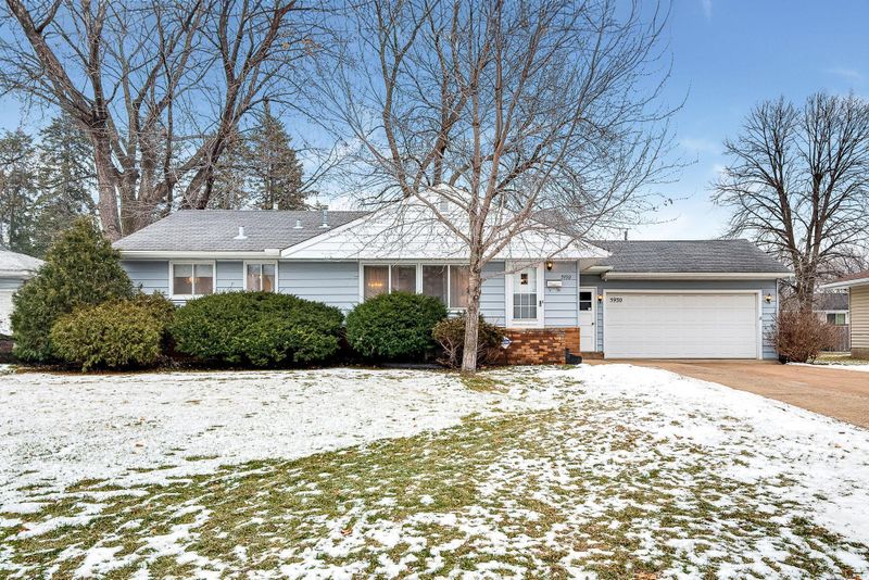 5930 Pearson Dr, Brooklyn Center, MN 55429