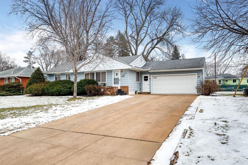 5930 Pearson Dr, Brooklyn Center, MN 55429