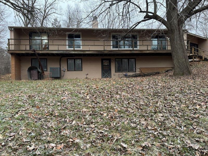 4200 Kings Point Rd, Excelsior, MN 55331