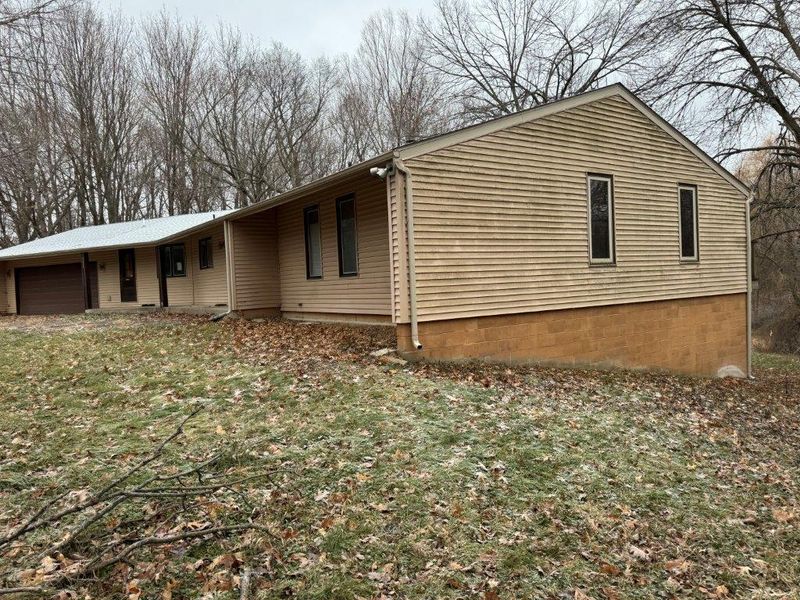 4200 Kings Point Rd, Excelsior, MN 55331