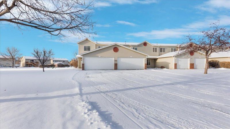 939 Cypress Rd #19, Saint Cloud, MN 56303